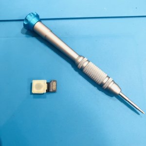 iPhone5C アウトカメラ交換