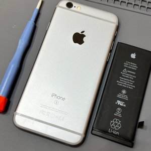 iPhone6S バッテリー交換