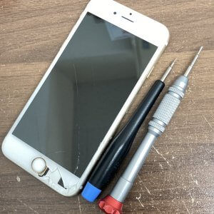 iPhone6S 液晶画面 交換修理 MKQQ2JA A1633