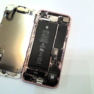 iPhone7 バッテリー交換