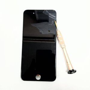 iPhone 8+ 液晶交換