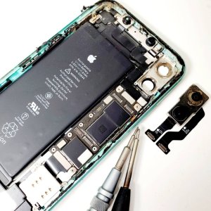 iPhone 11 アウトカメラ交換