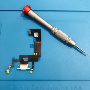 iPhoneXR ライトニング交換