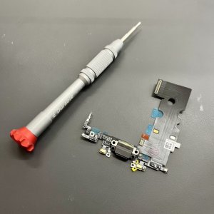 iPhone8 ライトニングコネクタ交換