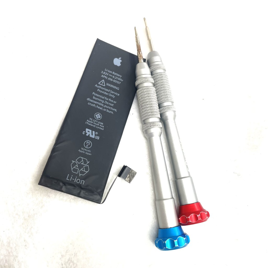iPhone 8 バッテリー交換