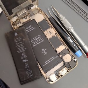 iPhone6S バッテリー交換