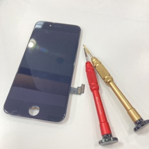iPhone8　液晶交換修理