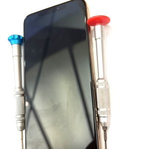 iPhone11 フロントパネル交換
