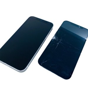 iPhone12 液晶交換