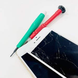 iPhone7 ガラスパネル交換修理