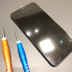 iPhoneXR フロントパネル交換