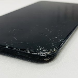 iPhone11 フロントパネル交換