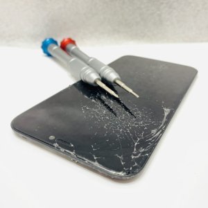 iPhone12 フロントパネル交換