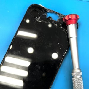 iPhone 8 フロントパネル交換