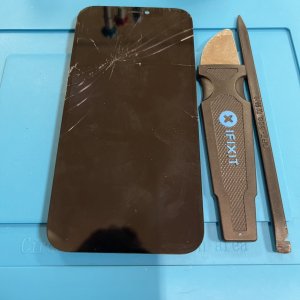 iPhone12 パネル交換