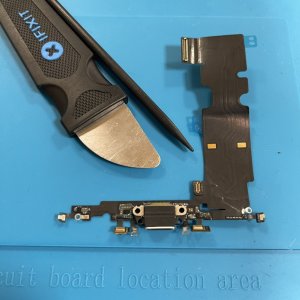 iPhone8Plus ライトニング交換