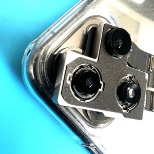 iPhone 11 Pro アウトカメラ修理