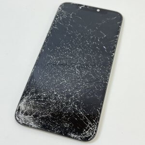 iPhone11 液晶交換