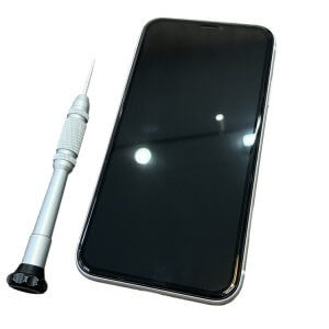 iPhone11 フロントパネル交換