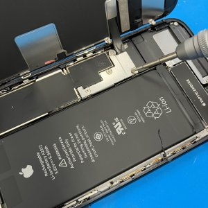 iPhoneSE2 液晶交換修理