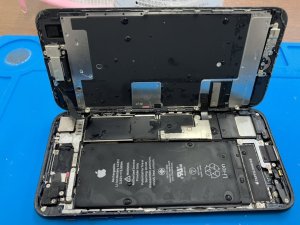 iPhoneSE2 水没修理