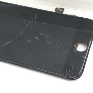 iPhoneSE2 フロントパネル交換