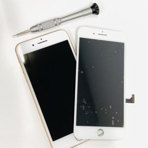 iPhone8Plus 液晶交換修理