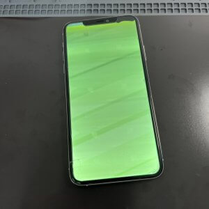 iPhone11proMax フロントパネル交換