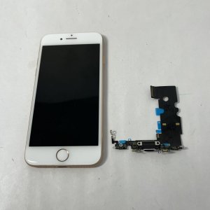 iPhone8 ドッグコネクタ修理