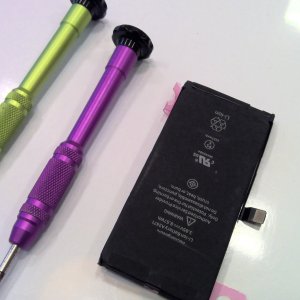 iPhone12miniバッテリー交換
