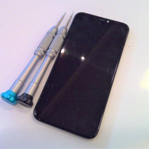 iPhone11Pro フロントパネル交換