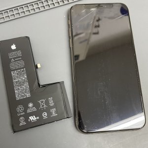 iPhoneXS バッテリー交換