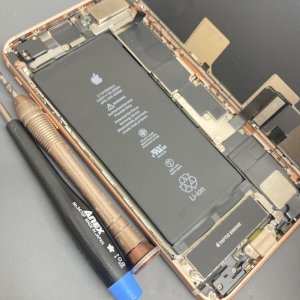 iPhone8+ バッテリー交換修理