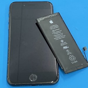iPhone8 バッテリー交換修理