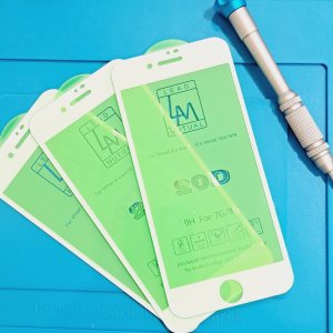 iPhone8 強化ガラス永久保証