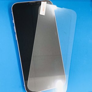 iPhone11Pro 強化ガラス貼り付け