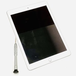 iPad6 液晶交換修理