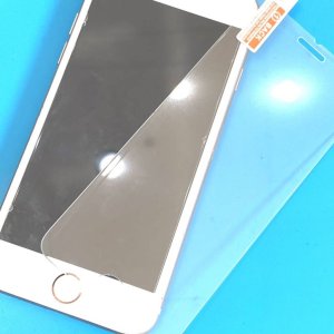 iPhone 8 強化ガラス貼り替え