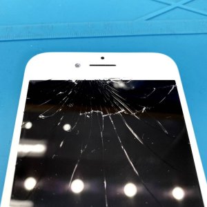 iPhone 8 液晶交換