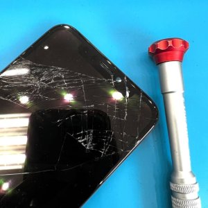 iPhone 11 Pro フロントパネル交換