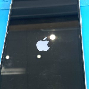 iPhoneXR リンゴループ