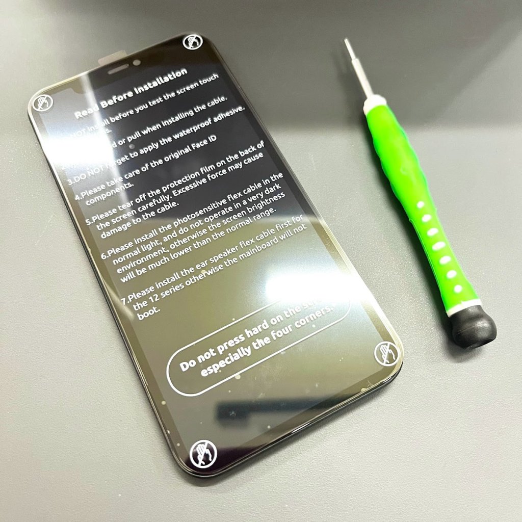 iPhone11 フロントパネル交換