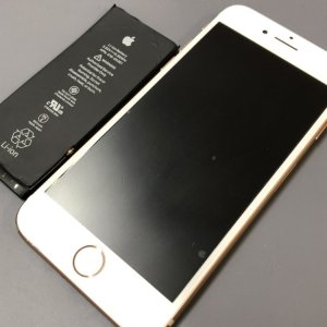 iPhone8 バッテリー交換
