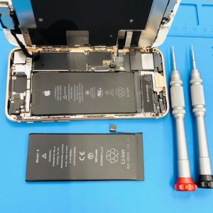 iPhone8 バッテリー交換