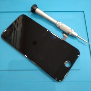 iPhone8 フロントパネル交換