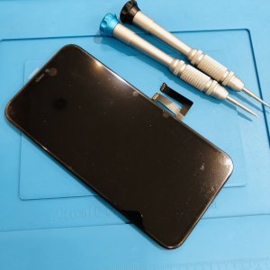 iPhone11 液晶交換