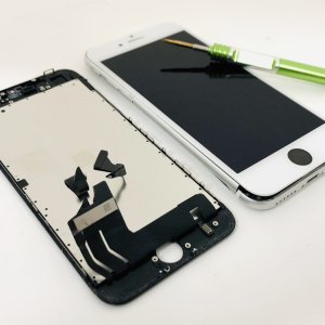 iPhoneSE2 液晶交換修理