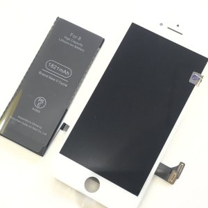 iPhone8 バッテリー交換 フロントパネル交換 2箇所同時修理