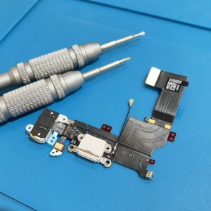 iPhone5S ライトニング交換