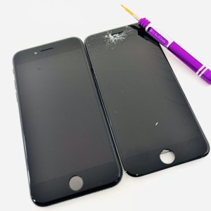 iPhoneSE3 フロントパネル交換修理